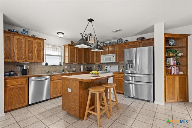 1712 Indian Camp Trail, Copperas Cove, TX 76522