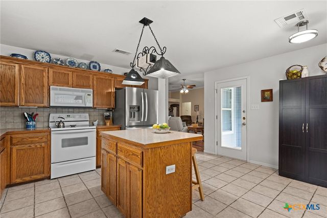 1712 Indian Camp Trail, Copperas Cove, TX 76522