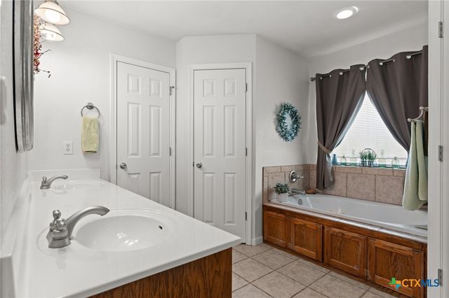 1712 Indian Camp Trail, Copperas Cove, TX 76522