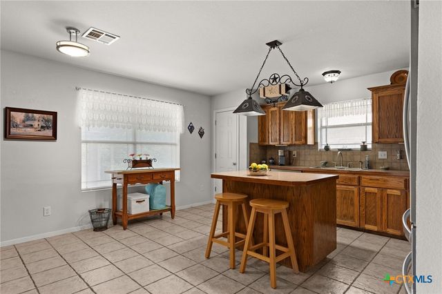1712 Indian Camp Trail, Copperas Cove, TX 76522