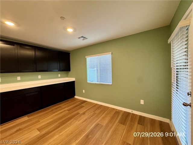 9325 Kent Falls Place, Las Vegas, NV 89143