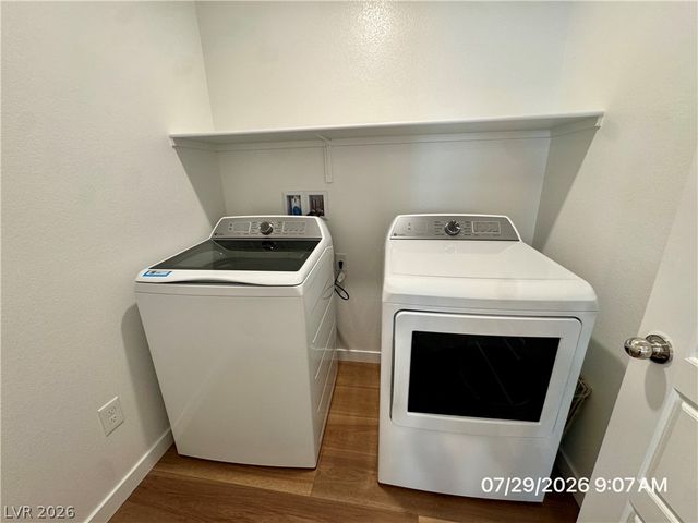 9325 Kent Falls Place, Las Vegas, NV 89143