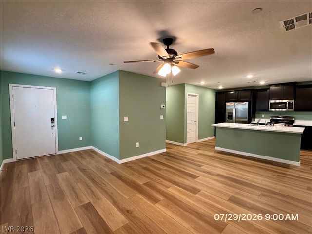 9325 Kent Falls Place, Las Vegas, NV 89143