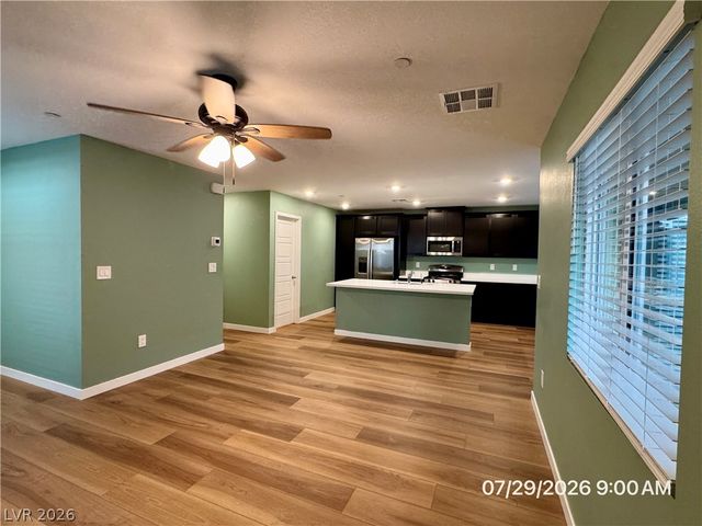 9325 Kent Falls Place, Las Vegas, NV 89143