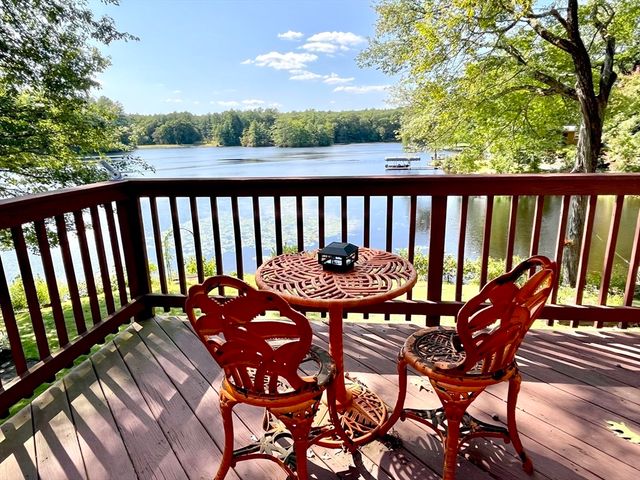 18 Shore Dr, Spencer, MA 01562