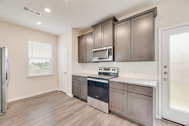 281 Moonstone Way, Princeton, TX 75407