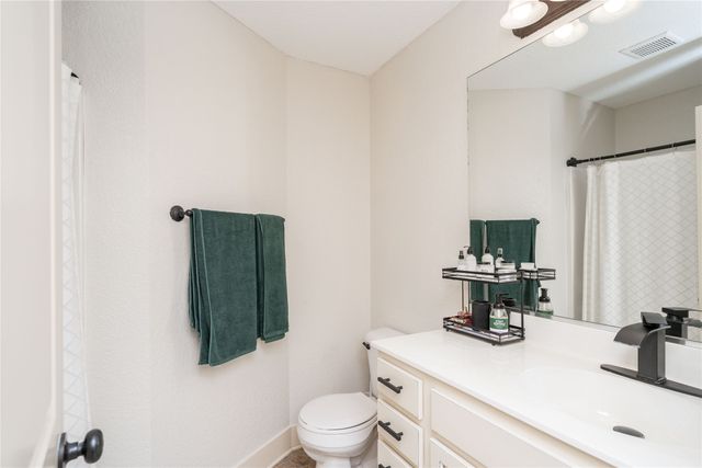 3308 Hawthorn Drive SW, Bondurant, IA 50035