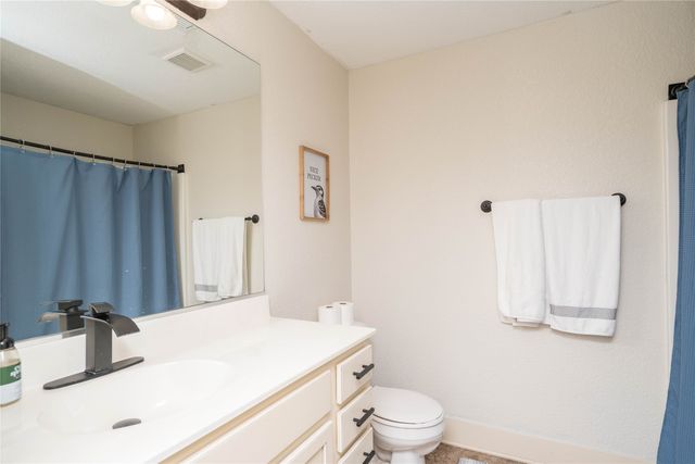 3308 Hawthorn Drive SW, Bondurant, IA 50035