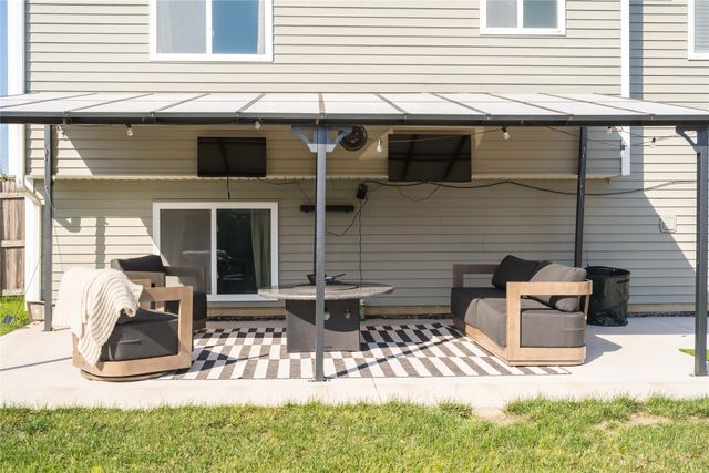3308 Hawthorn Drive SW, Bondurant, IA 50035
