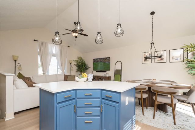 3308 Hawthorn Drive SW, Bondurant, IA 50035