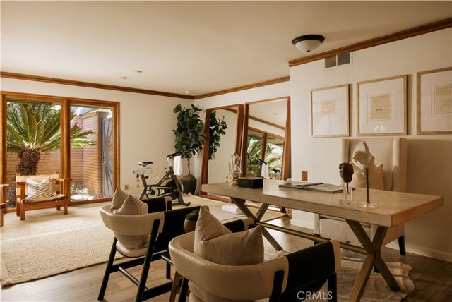 16347 Mandalay Drive, Encino, CA 91436