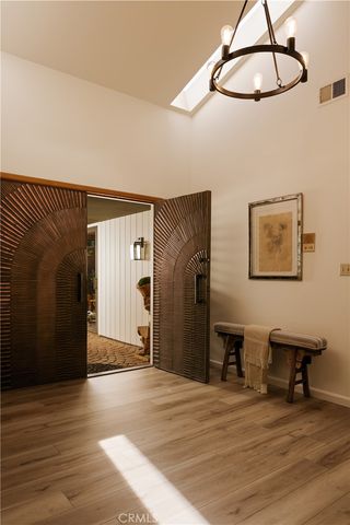 16347 Mandalay Drive, Encino, CA 91436