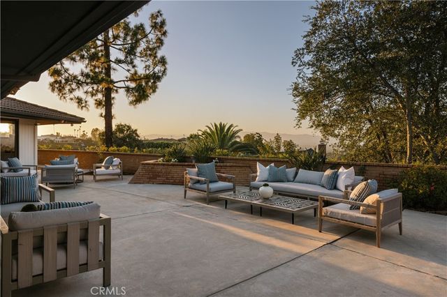 16347 Mandalay Drive, Encino, CA 91436