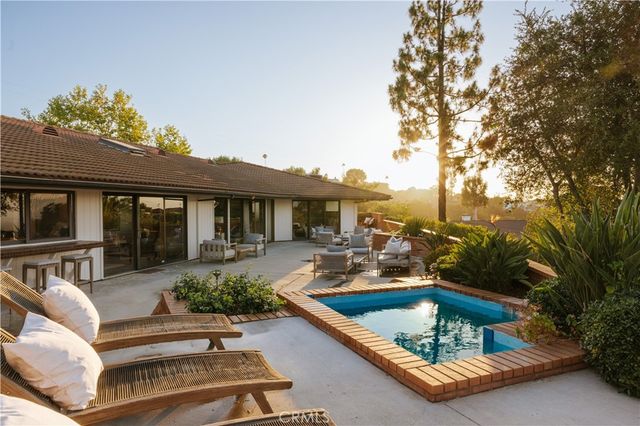 16347 Mandalay Drive, Encino, CA 91436
