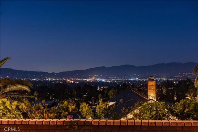 16347 Mandalay Drive, Encino, CA 91436