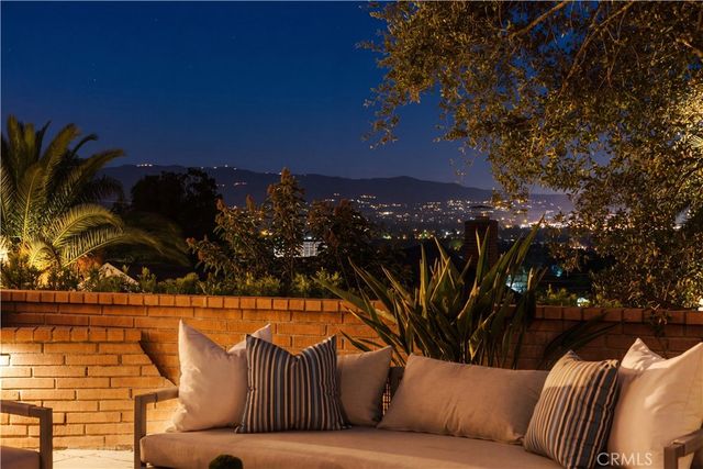16347 Mandalay Drive, Encino, CA 91436