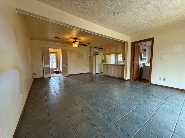 510 S Oaklawn Avenue, Eastland, TX 76448