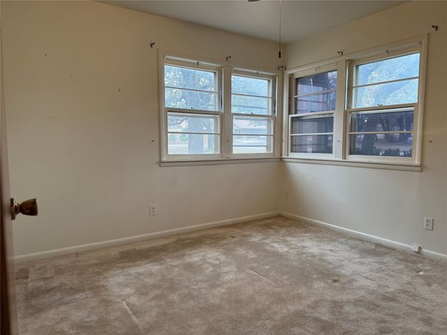 510 S Oaklawn Avenue, Eastland, TX 76448