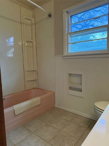 510 S Oaklawn Avenue, Eastland, TX 76448