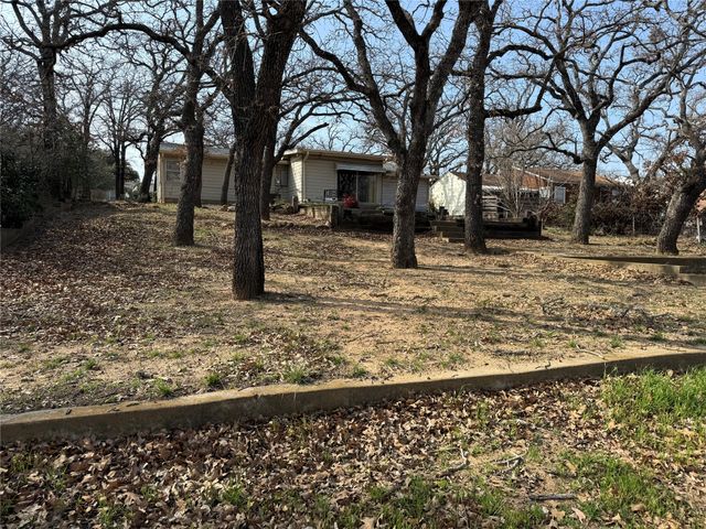 510 S Oaklawn Avenue, Eastland, TX 76448