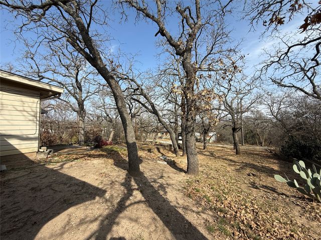 510 S Oaklawn Avenue, Eastland, TX 76448