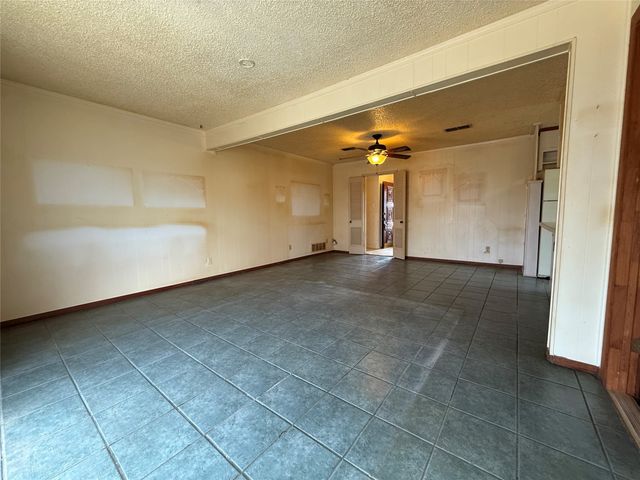 510 S Oaklawn Avenue, Eastland, TX 76448