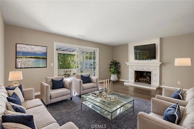 10401 Willowbrae, Chatsworth, CA 91311