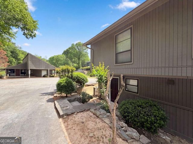 6202 Overlook Road, Peachtree Corners, GA 30092