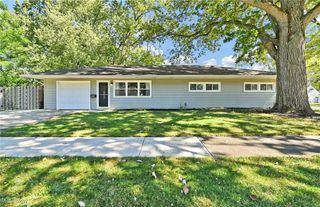 585 Woodmere Drive, Berea, OH 44017