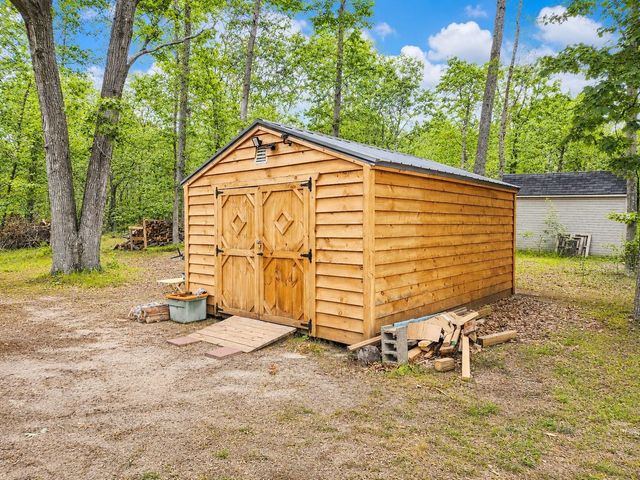 303 N Beverly Drive, Harrison, MI 48625