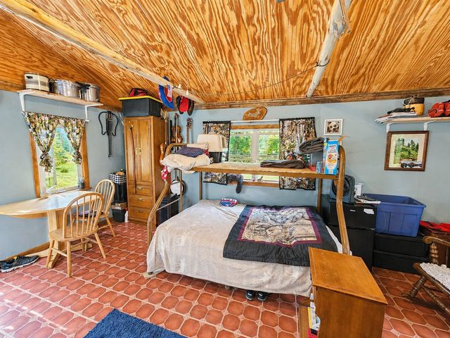 303 N Beverly Drive, Harrison, MI 48625