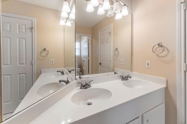 208 Springs Edge Drive, Conroe, TX 77356