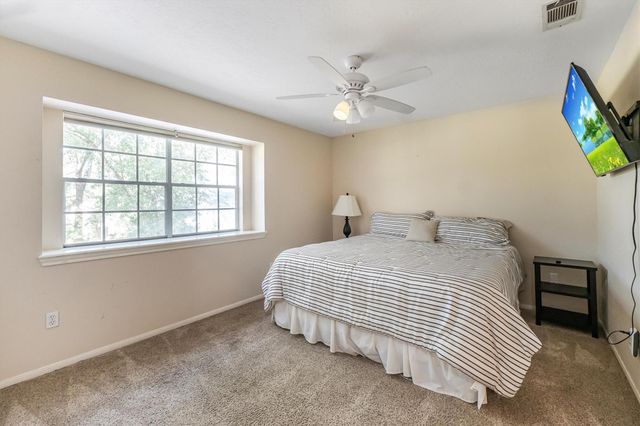 208 Springs Edge Drive, Conroe, TX 77356