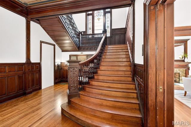 4341 Westminster Place, St Louis, MO 63108