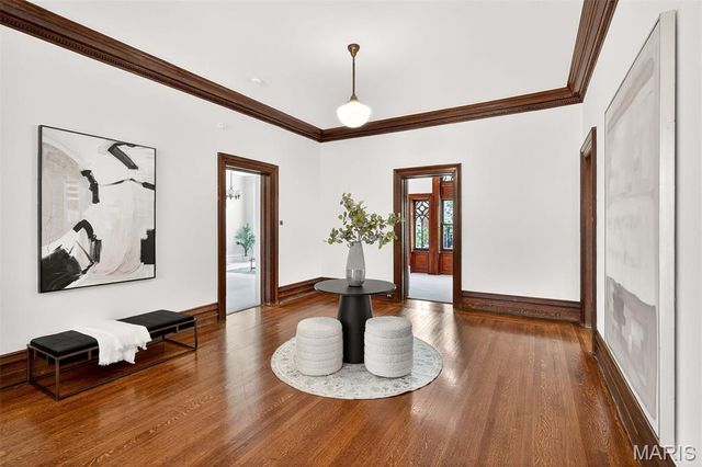 4341 Westminster Place, St Louis, MO 63108