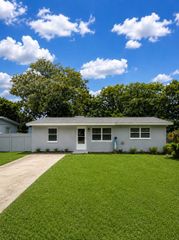 800 MARY STREET, Edgewater, FL 32132