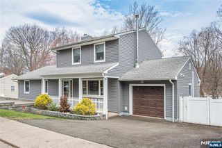 104 Lionshead Drive, Wayne, NJ 07470
