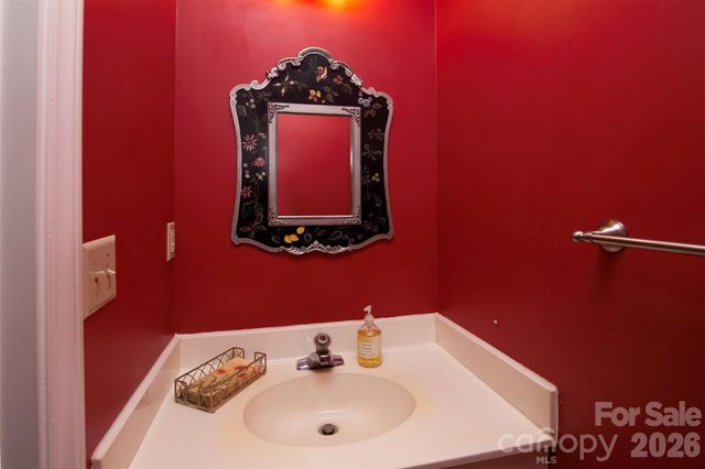 6116 Heath Ridge Court H, Charlotte, NC 28210