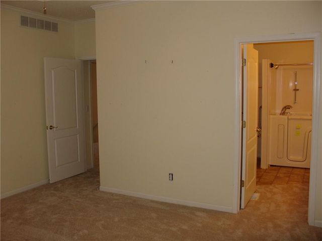 17205 E 44th Street Court S, Independence, MO 64055