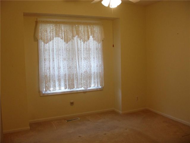 17205 E 44th Street Court S, Independence, MO 64055