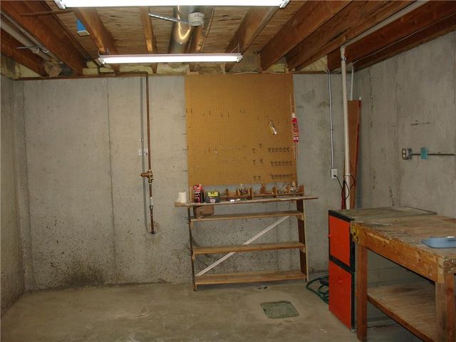 17205 E 44th Street Court S, Independence, MO 64055