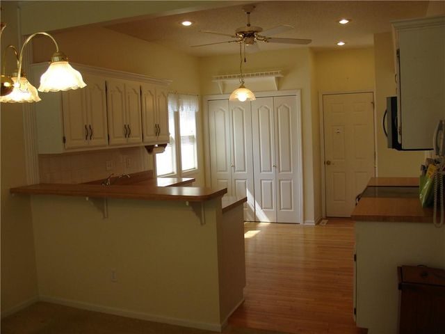 17205 E 44th Street Court S, Independence, MO 64055