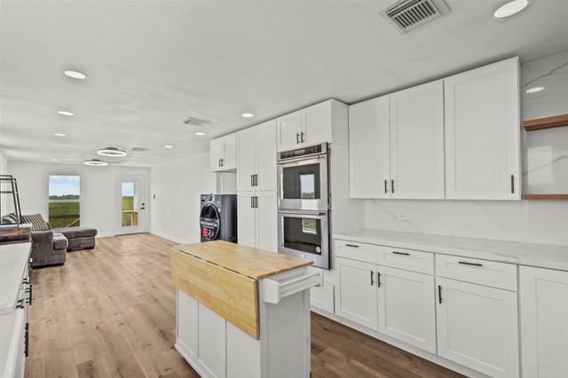 4123 Conn Street, Port Bolivar, TX 77650