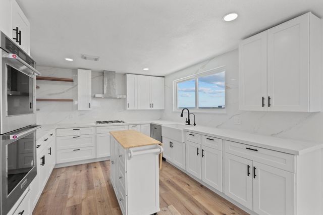 4123 Conn Street, Port Bolivar, TX 77650