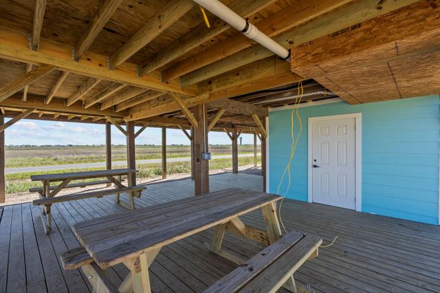 4123 Conn Street, Port Bolivar, TX 77650