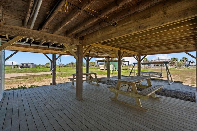 4123 Conn Street, Port Bolivar, TX 77650