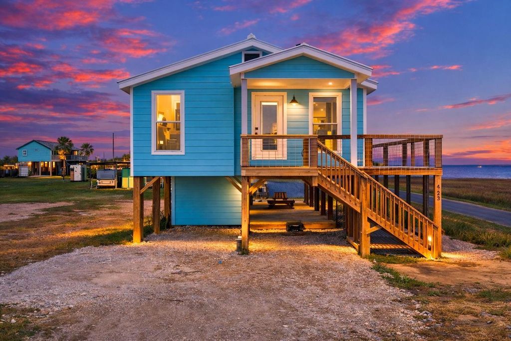 4123 Conn Street, Port Bolivar, TX 77650