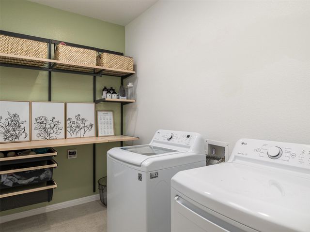 203 Combe DR, Hutto, TX 78634