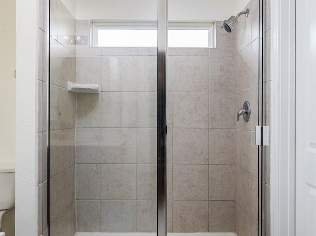 203 Combe DR, Hutto, TX 78634
