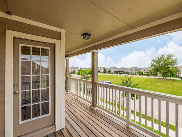 203 Combe DR, Hutto, TX 78634
